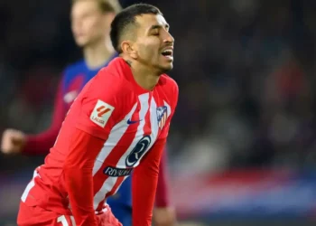 El argentino Ángel correa se lamenta en un partido del Atlético Madrid.