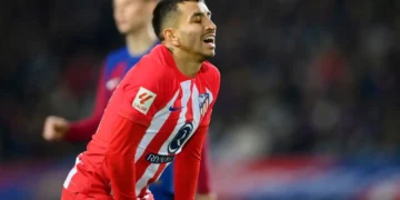 El argentino Ángel correa se lamenta en un partido del Atlético Madrid.