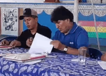 El presidente del Senado, Andrónico Rodríguez junto al expresidente Evo Morales, en Lauca Ñ