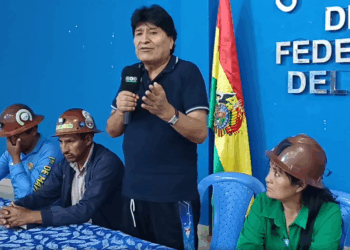 El expresidente Evo Morales participa de un encuentro con los Cooperativistas mineros de Cochabamba.
Foto: 
Captura RKC