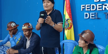 El expresidente Evo Morales participa de un encuentro con los Cooperativistas mineros de Cochabamba.
Foto: 
Captura RKC