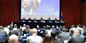 Una reunión anterior de los dirigentes del fútbol colombiano.