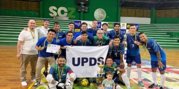 El plantel de Domingo Savio en su consagración.