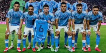 La formación del New York City en su estreno oficial este 2025.