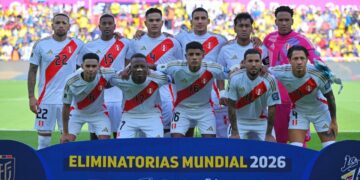 Una de las últimas formaciones de la selección peruana que juega en la Eliminatoria.