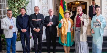 Recepción por la fiesta nacional de Japón