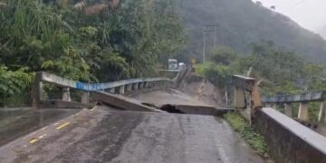 El puente colapsado en el sector de Santa Bárbara.