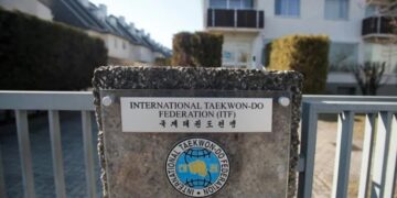 Plaqueta de la Federación Internacional de Taekwondo en Viena.