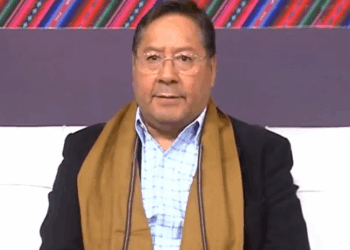 El presidente Luis Arce en entrevista con radio San Gabriel.