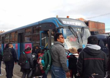 Uno de los buses municipales de El Alto.