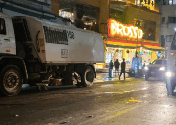 Camiones del servicio de recojo de basura de la Alcaldía de La Paz.