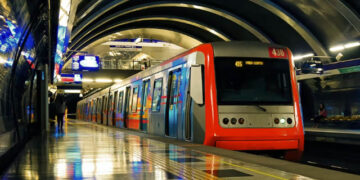 El metro de Santiago dejó de operar