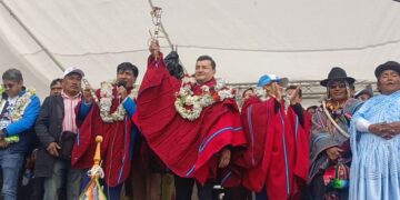 El alcalde de Santa Cruz, Jhonny Fernández, en El Alto.