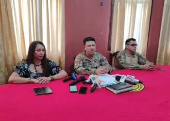 La directora de Derechos Humanos del Ministerio de Defensa informa del hecho.