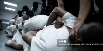 EEUU envió a El Salvador a supuestos miembros del Tren de Aragua