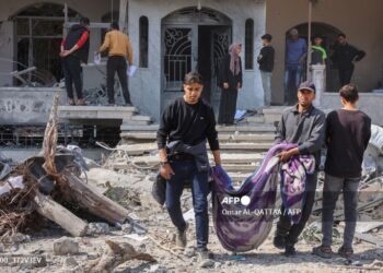 Los bombardeos causaron más de 400 muertos