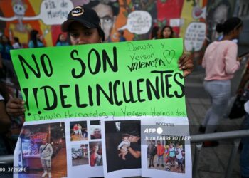 Los familiares de los deportados piden justicia