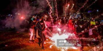 Los manifestantes se enfrentaron a la Policía