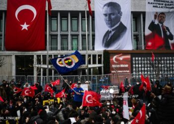 Siguen las protestas en Estambul