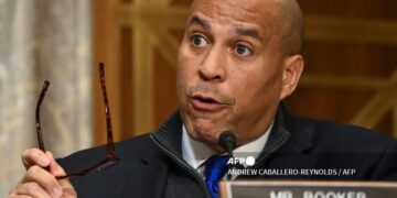 Cory Booke, criticó las medidas impulsadas por Trump
