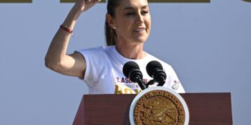 Sheinbaum dio su apoyo a Luisa Gonzales