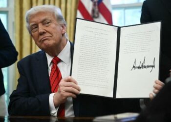 Donald Trump firmó una resolución