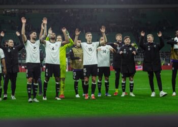 El plantel de Alemania luego de su victoria ante Italia