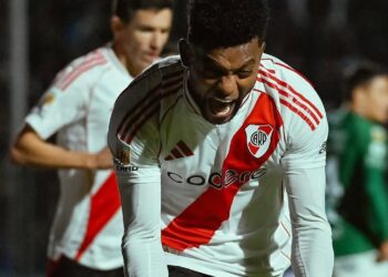 Borja celebra su gol