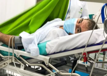 El paciente fue operado con éxito en el Hospital de Montero. FOTO: Ministerio de Salud