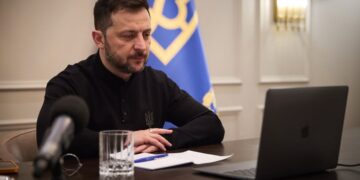 Zelenski no piensa negociar las plantas nucleares