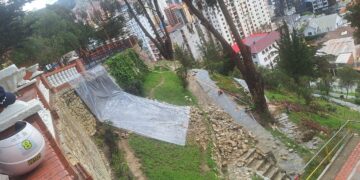 Montículo: cae un muro de contención de seis metros de ancho por tres de largo. Foto: RRSS