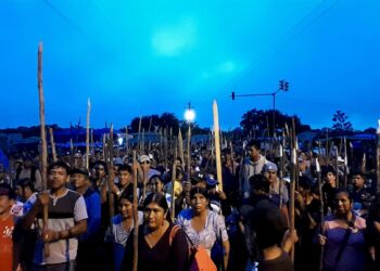 Seguidores de Evo Morales realizan una vigilia en Lauca Ñ.