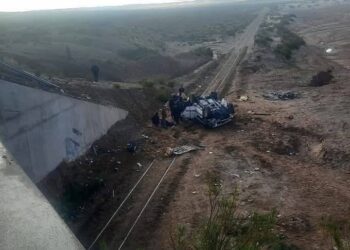 El vehículo se salió de la carretera