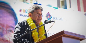 El vicepresidente David Choquehuanca participa de la entrega de obras en Tarija.