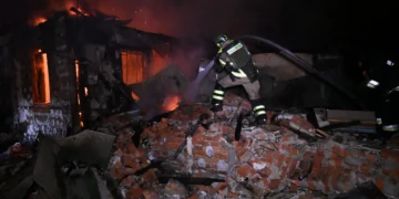 Rusia sigue bombardeando varios objetivos/AFP