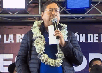 El presidente Luis Arce durante el congreso del MAS.