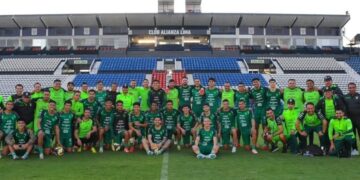 La Selección Boliviana en el estadio de Alianza Lima, en la capital peruana.