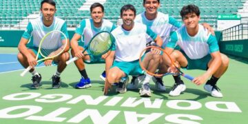 Los integrantes del equipo boliviano de tenis en una gestión anterior.