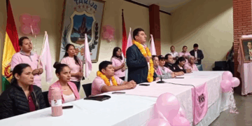 El jefe nacional del MNR, Jhonny Torrez, en un acto de su partido.