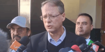 Jaime Dunn tras prestar su declaración en la FELCC por la asonada militar.