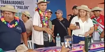 El presidente de la Cámara de Senadores, Andrónico Rodríguez participa de un evento en Santa Cruz.