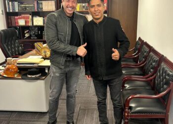 Mario Cronenbold se tomó una fotografía con Andrónico Rodríguez el 4 de febrero.