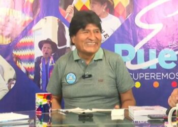 El expresidente Evo Morales en radio Kawsachun Coca.