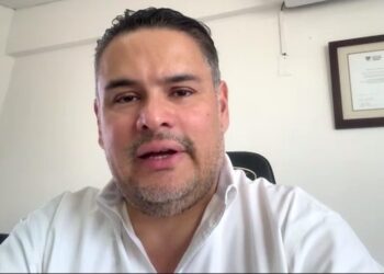 Erick Saavedra, Gerente General de SuperCars en entrevista en Piedra, Papel y Tinta