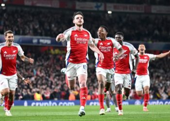 Declan Rice festeja uno de sus goles