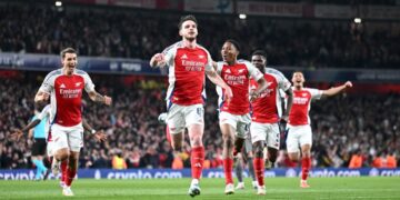 Declan Rice festeja uno de sus goles