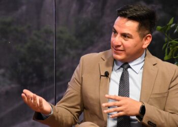 Felipe Cordero en entrevista en Piedra, Papel y Tinta