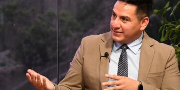 Felipe Cordero en entrevista en Piedra, Papel y Tinta