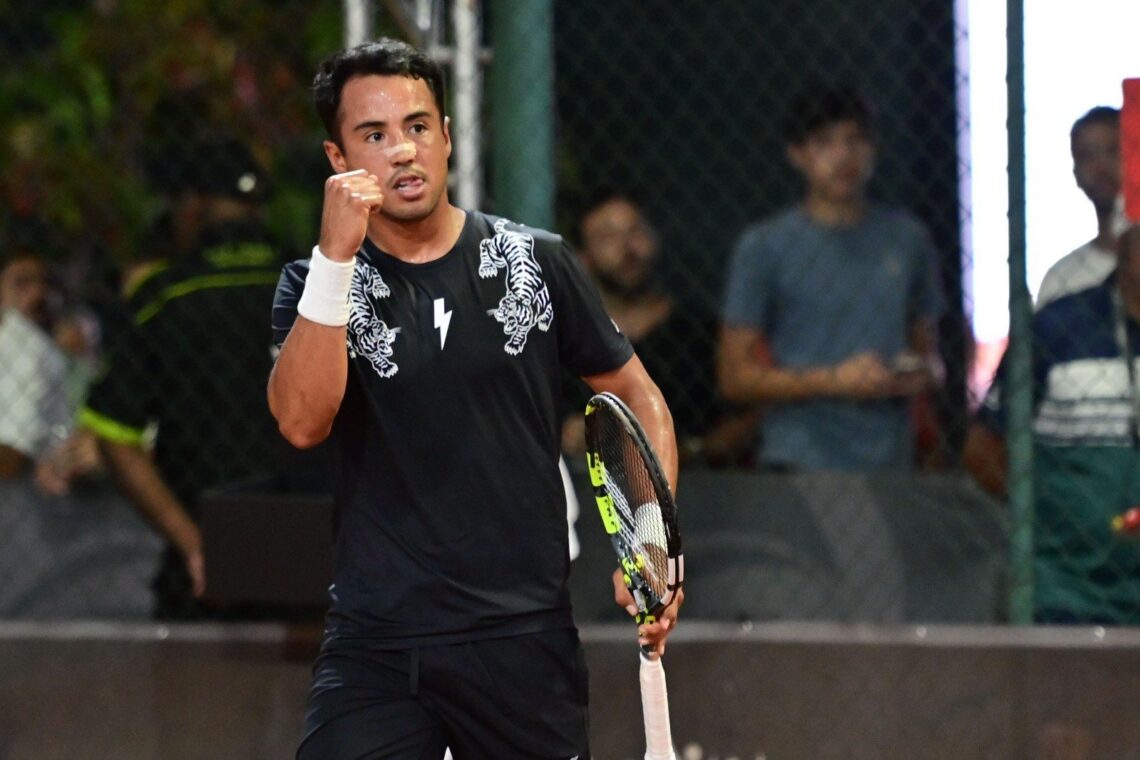 Hugo Dellien Celebra un punto obtenido