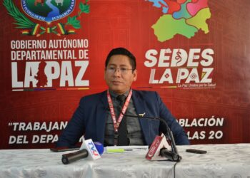 El jefe de la Unidad de Epidemiología e Investigación del Sedes La Paz, Javier Mamani. Foto: Gobernación de La Paz.